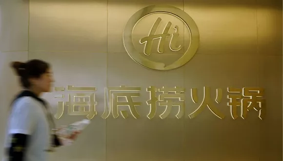 海底撈再爆食安問題！蘸料里有蒼蠅，涉事店停業(yè)整改