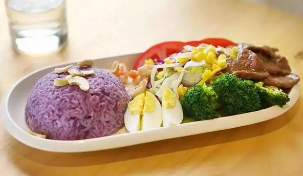 高端低價消費(fèi)均增長，餐飲差異化競爭成新戰(zhàn)場