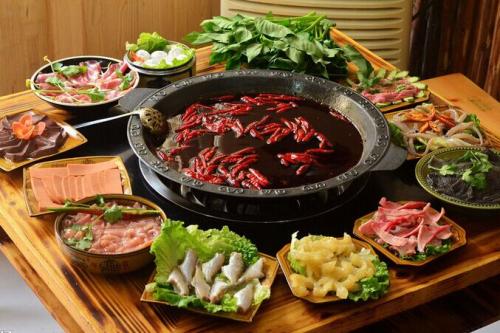 原料瘋漲，火鍋料企業(yè)如何突圍？來這里約個“會”吧