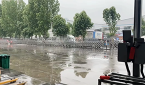 聚焦“封城”一周的鄭州凍品商：有人停業(yè)，有人睡倉庫，市場冷清進出困難…