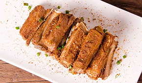 羊肉湯、羊蝎子、牛腩煲、小炒黃牛肉……爆款頻出，看預(yù)制菜玩家們?nèi)绾巍芭胙蛟着！?/>
                </div>
                <div   id=