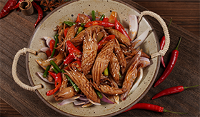 酥炸魷魚、火箭魷魚……魷魚創(chuàng)新制品“游”向更多場(chǎng)景