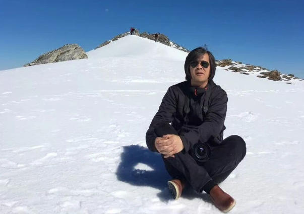 從賣凍品到賣餐品，他如何從“經(jīng)銷商”蛻變?yōu)椤巴赓u品牌掌門人”？